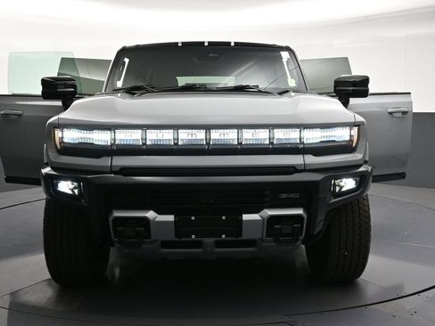 Certified 2026 GMC Hummer EV SUV AWD/4WD image 37