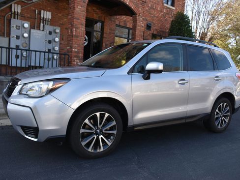 Used 2017 Subaru Forester 2.0XT Premium w/ Popular Package #2A image 2
