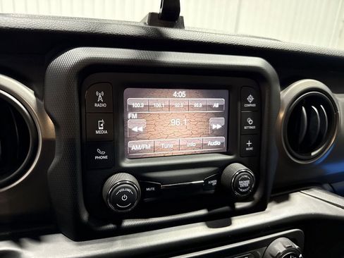 Used 2021 Jeep Wrangler Unlimited Sport image 13