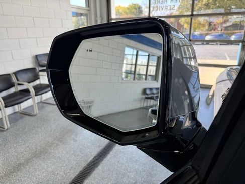 Used 2024 Chevrolet Tahoe High Country image 27