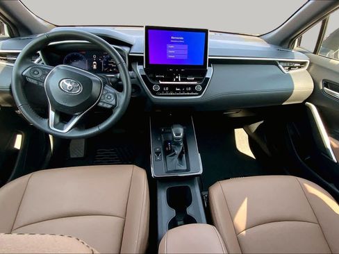 Used 2026 Toyota Corolla Cross XLE w/ Convenience Package FWD image 16