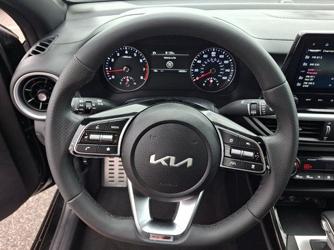 Certified 2024 Kia Forte GT-Line FWD image 19