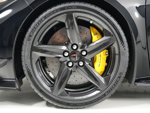 Used 2025 Chevrolet Corvette Z06 w/ Z07 Performance Package RWD image 10