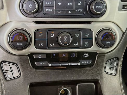 Used 2017 GMC Yukon SLT AWD/4WD image 16