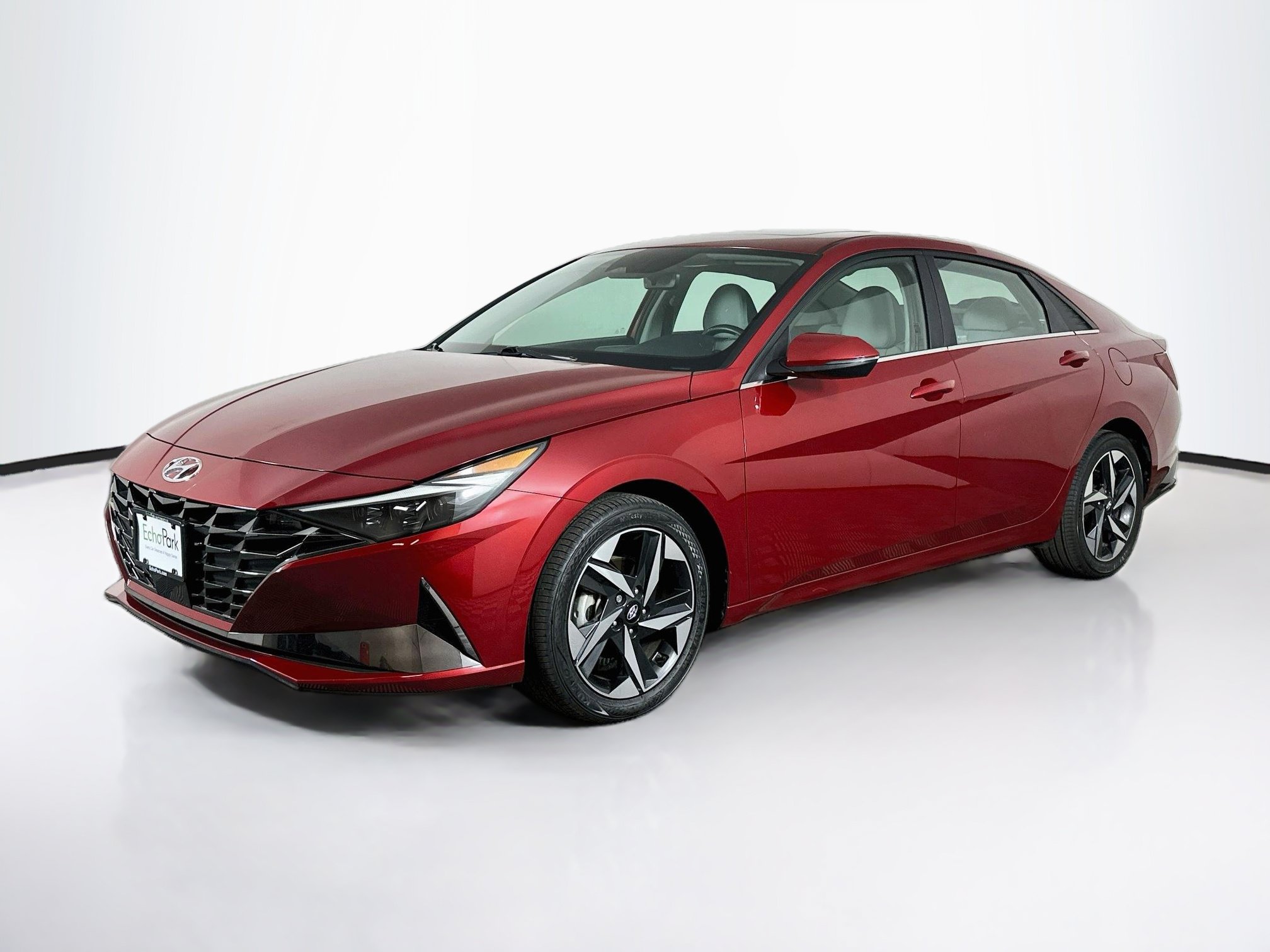 Used 2023 Hyundai Elantra Limited FWD image 3