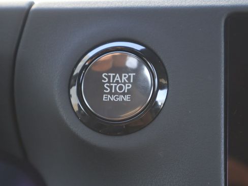 Used 2024 Lexus GX 550 w/ Accessory Package (31) AWD/4WD image 20