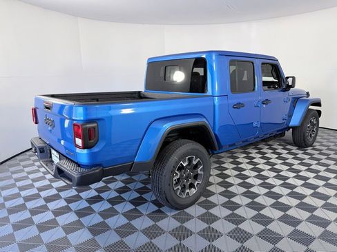 New 2026 Jeep Gladiator Sport image 6