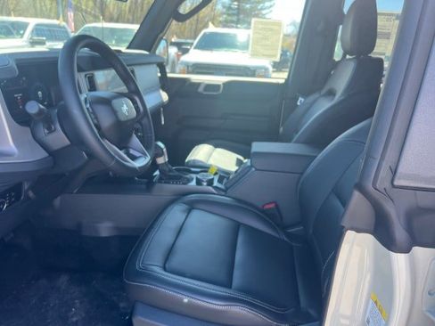 New 2026 Ford Bronco Outer Banks AWD/4WD image 7