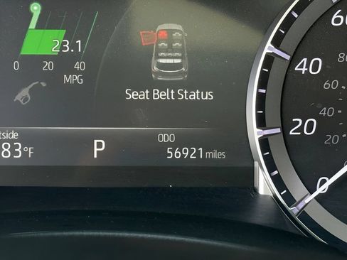 Used 2022 Toyota Highlander XLE AWD/4WD image 15