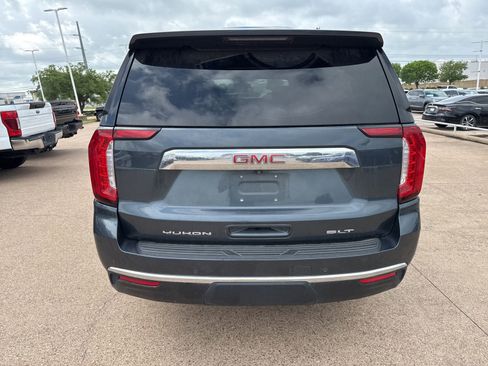 Used 2021 GMC Yukon XL SLT w/ SLT Luxury Package image 6