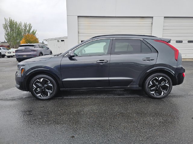 Certified 2023 Kia Niro Wind w/ Wind Preserve Package FWD image 2
