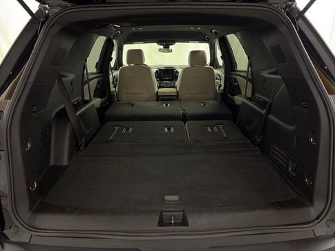Used 2023 Chevrolet Traverse LS AWD/4WD image 14