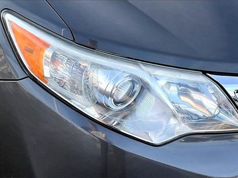 Used 2013 Toyota Camry XLE image 32