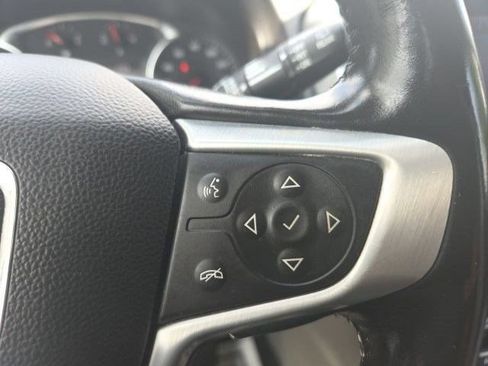 Used 2022 GMC Terrain SLT AWD/4WD image 17