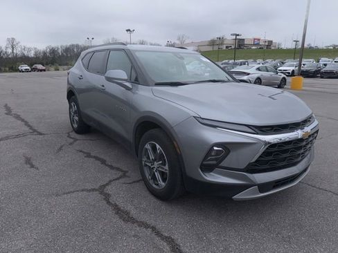 Used 2024 Chevrolet Blazer LT w/ Convenience Package FWD image 5