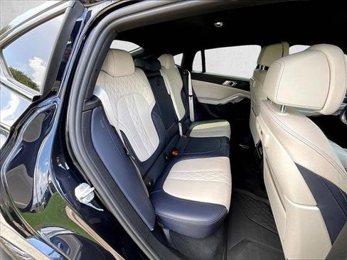 Used 2021 BMW X6 sDrive40i w/ M Sport Package RWD image 30