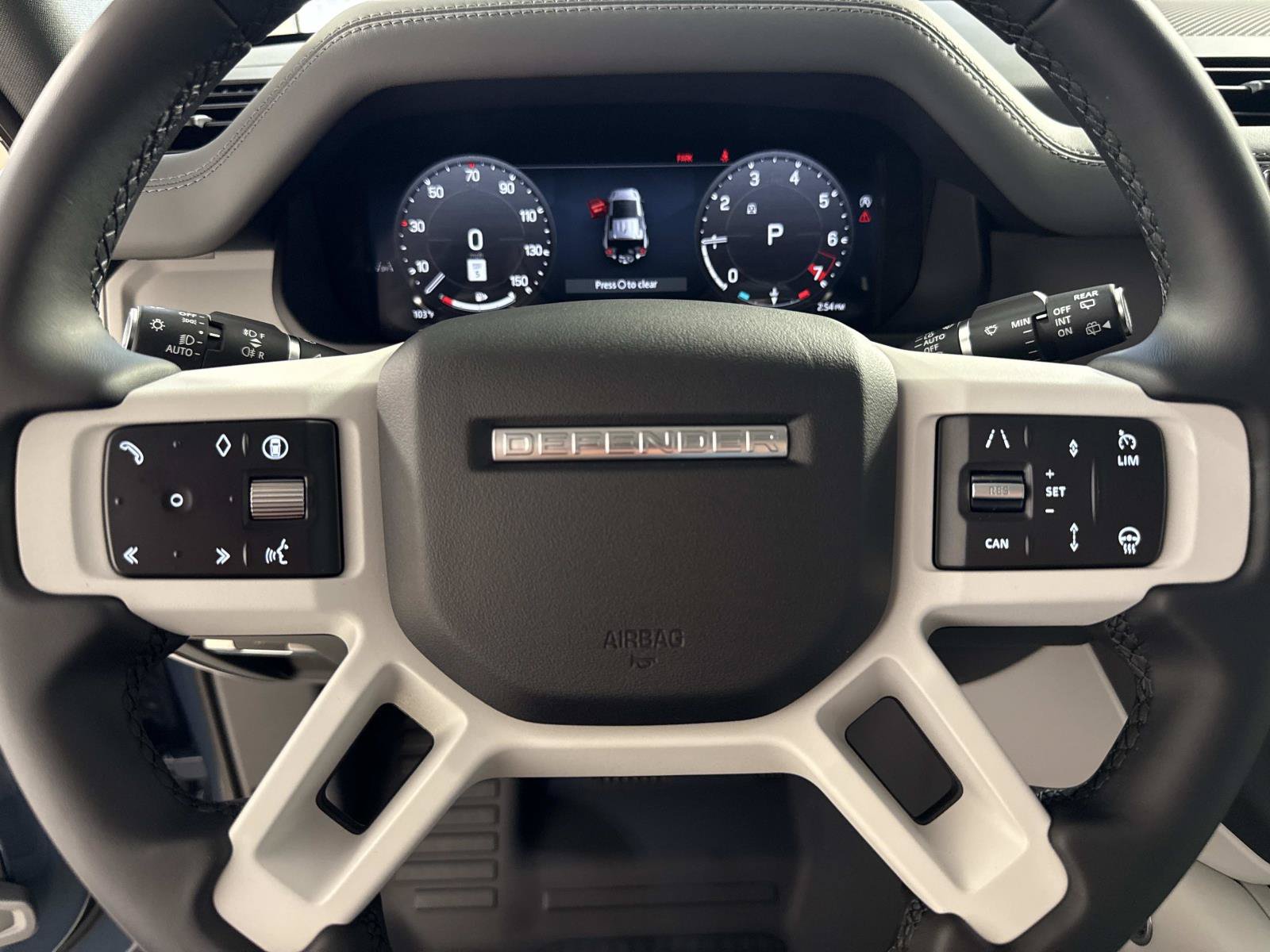 New 2026 Land Rover Defender 110 X-Dynamic SE AWD/4WD image 28