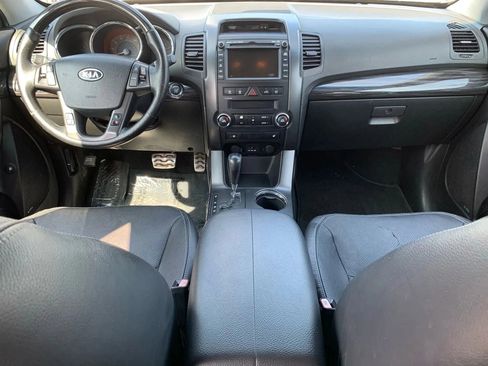 Used 2012 Kia Sorento SX image 10