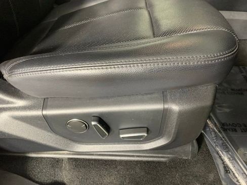 Used 2019 Ford Expedition Max XLT w/ Equipment Group 202A AWD/4WD image 27