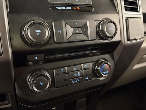 Used 2016 Ford F150 XLT AWD/4WD image 21