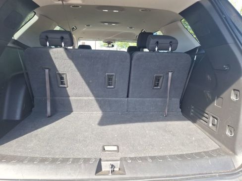 Certified 2019 Chevrolet Traverse LT image 38