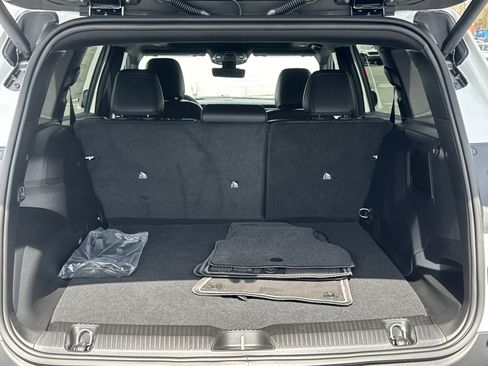 New 2026 Jeep Cherokee Overland w/ Advanced Pro Tech Group image 22