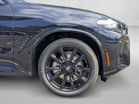 Used 2025 BMW X4 xDrive30i w/ Premium Package AWD/4WD image 10