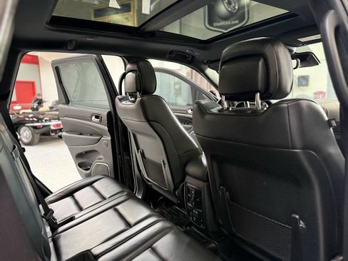 Used 2020 Jeep Grand Cherokee High Altitude AWD/4WD image 19