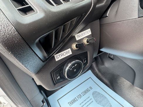 Used 2014 Ford Transit Connect XL FWD image 19