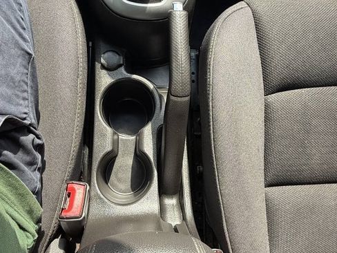 Used 2016 Chevrolet Cruze LT FWD image 13