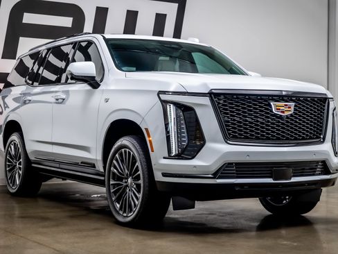 Used 2026 Cadillac Escalade Platinum Sport AWD/4WD image 28