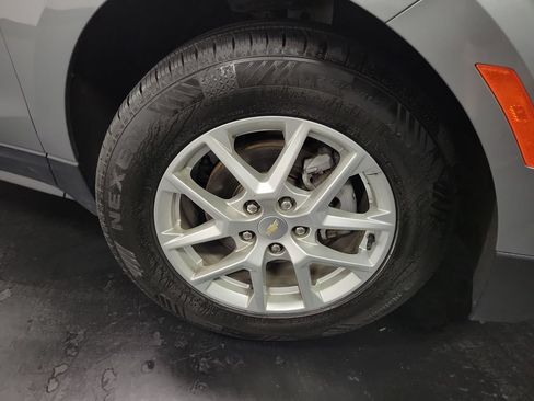 Used 2024 Chevrolet Equinox LS FWD image 10