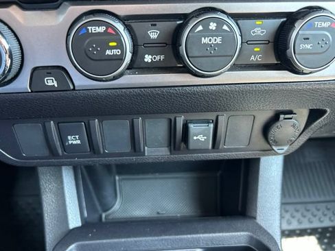 Used 2023 Toyota Tacoma SR AWD/4WD image 17