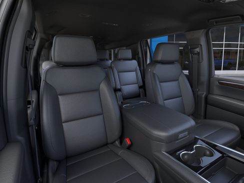 New 2026 Chevrolet Suburban LT w/ Comfort Package image 16