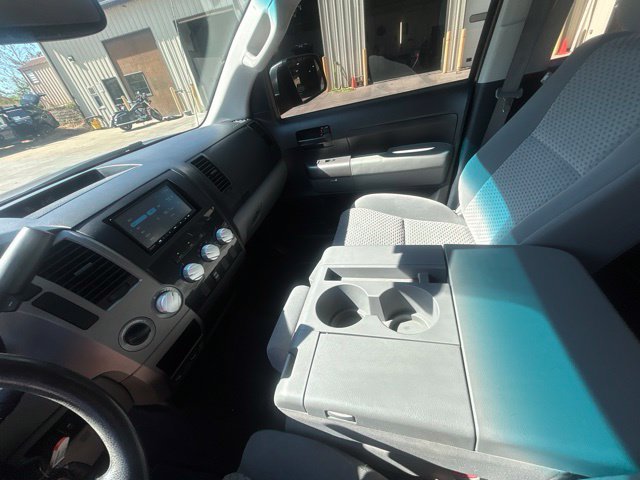 Used 2013 Toyota Tundra 4x4 CrewMax w/ Tow Pkg image 23