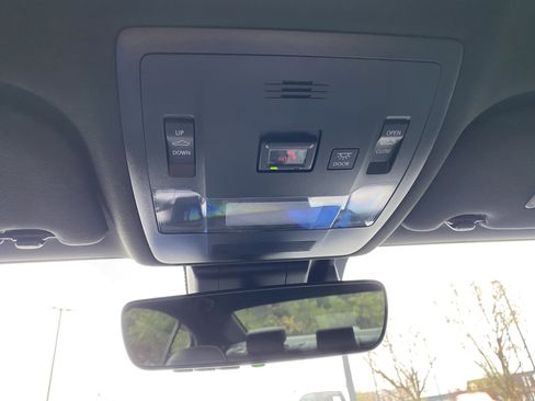 Used 2023 Lexus IS 350 F Sport image 29