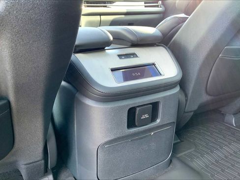 New 2025 Lincoln Navigator L Reserve w/ Jet Appearance Package image 20