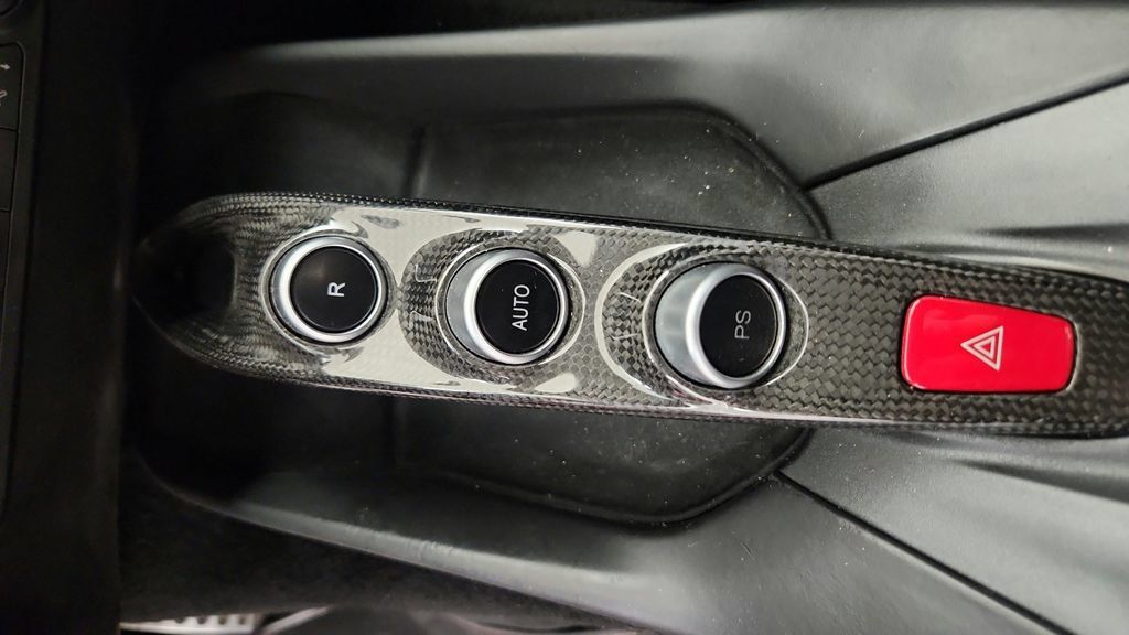 Used 2018 Ferrari 812 Superfast RWD image 42