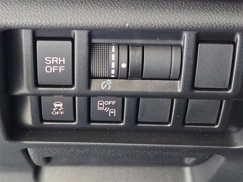 Used 2023 Subaru Impreza 2.0i Limited image 27