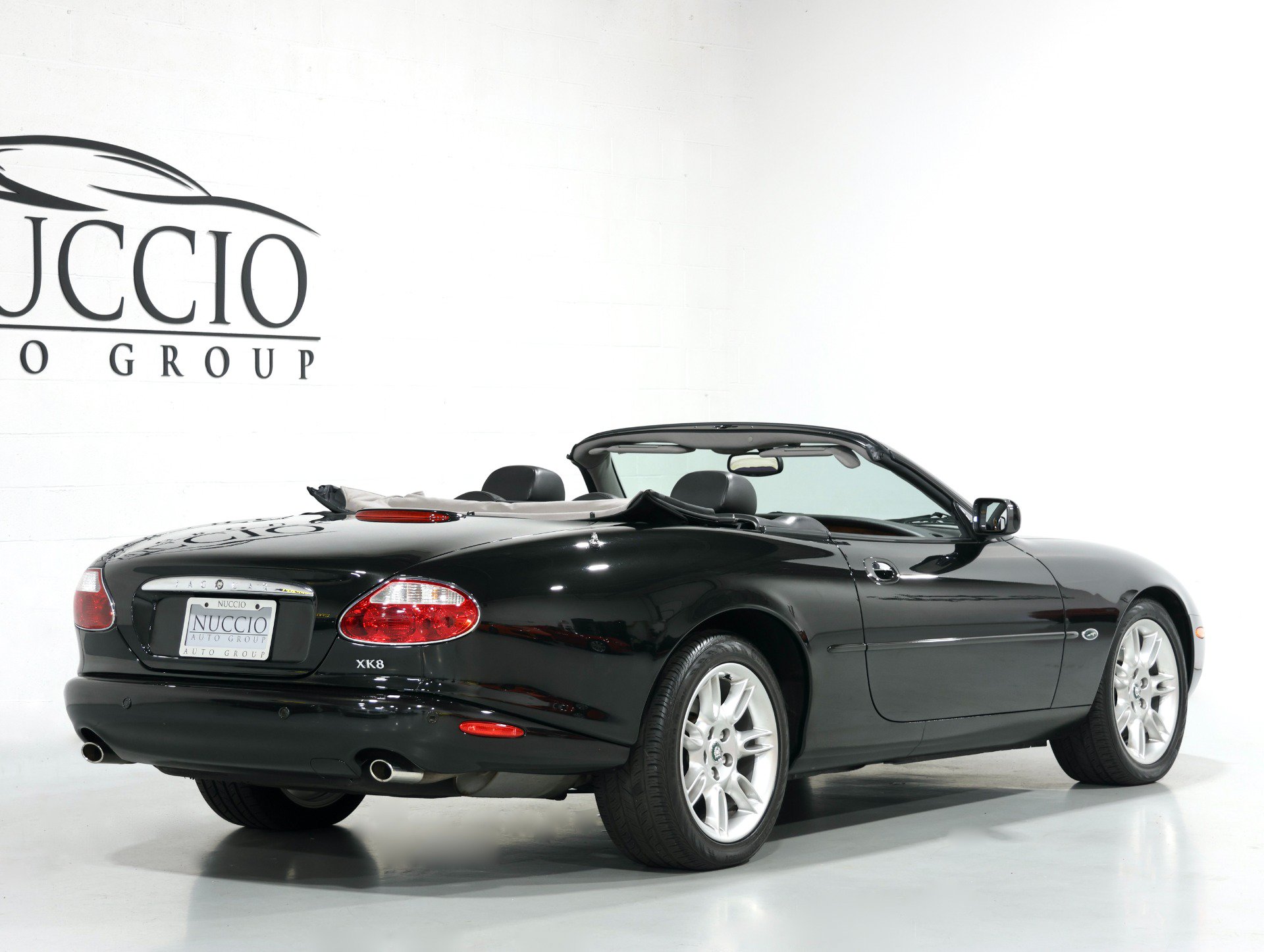 Used 2001 Jaguar XK8 Convertible RWD image 24