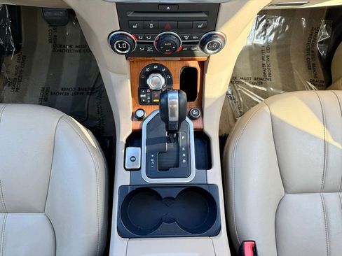 Used 2011 Land Rover LR4 HSE image 15
