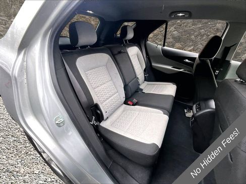 Used 2022 Chevrolet Equinox LS FWD image 21