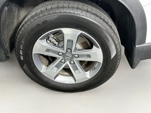 Used 2025 Honda Pilot EX-L image 11