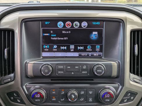 Used 2017 Chevrolet Silverado 2500 High Country image 17