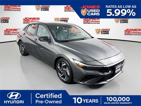 Certified 2025 Hyundai Elantra Sport FWD image 1