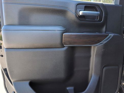 Used 2021 GMC Sierra 1500 SLT image 13