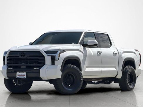 Used 2025 Toyota Tundra SR5 w/ SR5 Convenience Package AWD/4WD image 3