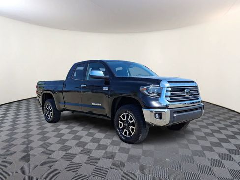 Used 2020 Toyota Tundra Limited w/ Limited Premium Package AWD/4WD image 5