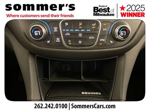 Used 2018 Chevrolet Equinox LT AWD/4WD image 16