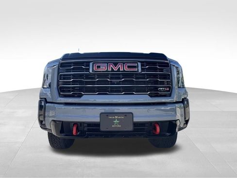 Used 2024 GMC Sierra 2500 AT4 w/ AT4 Premium Plus Package AWD/4WD image 4